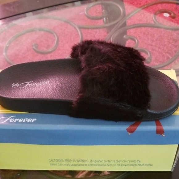 Shoe - Picture 2 of 2